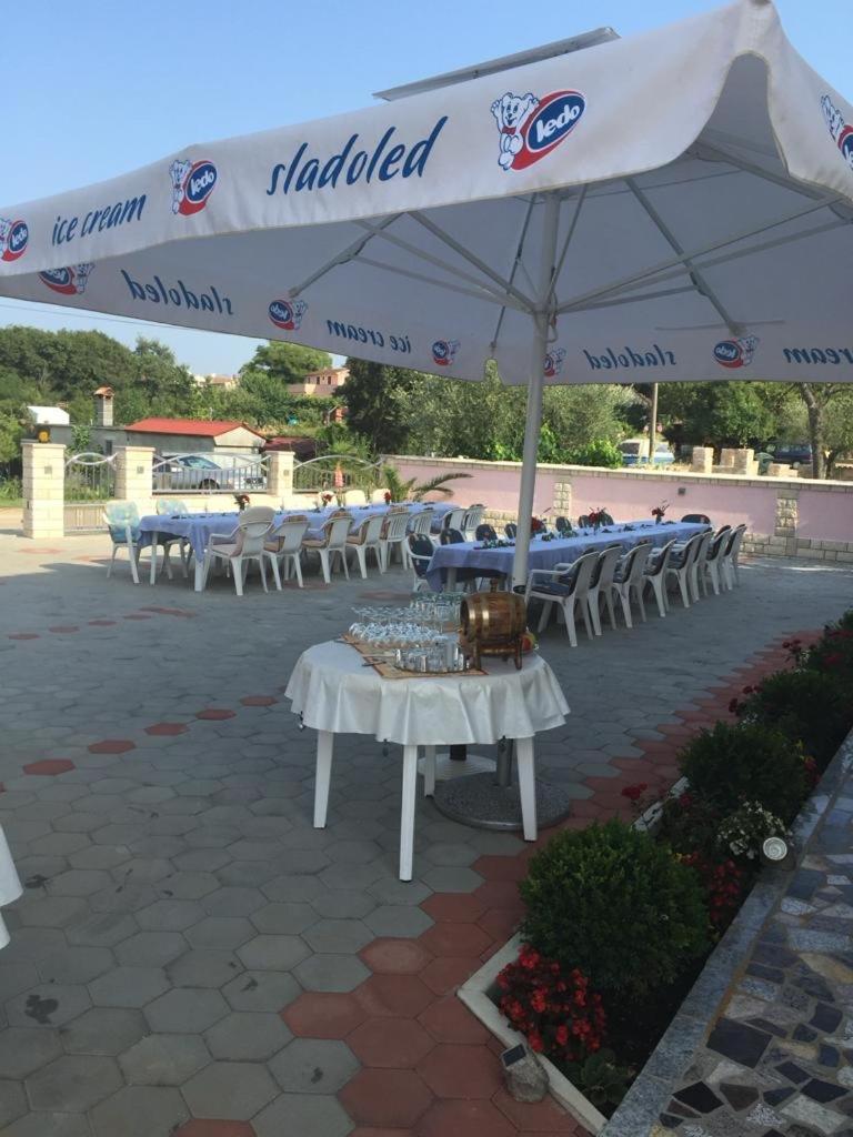Villa Baldi -Apartmani Danny Tar-Vabriga Luaran gambar