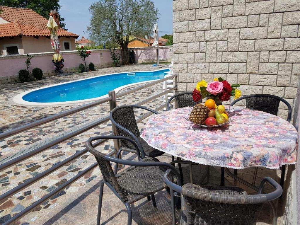 Villa Baldi -Apartmani Danny Tar-Vabriga Luaran gambar